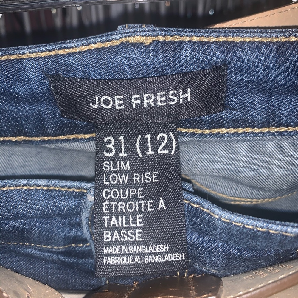 Not selling, looking for this size